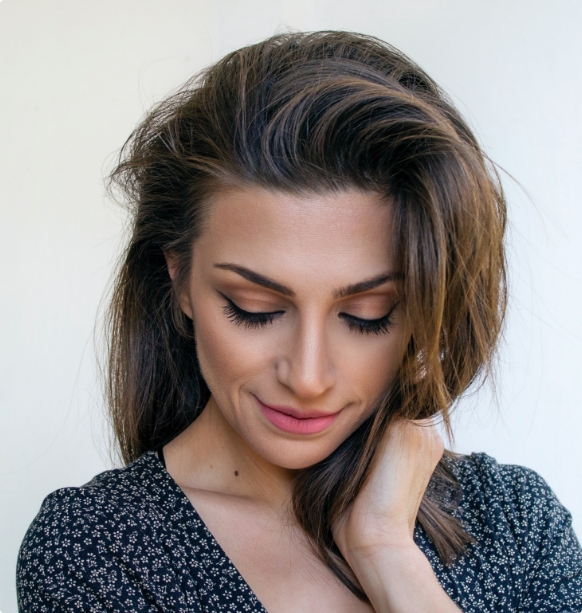 Special: Einzelwimpernverlängerung und Lashes für den Bambi-Blick von Kluge Köpfe Friseur ihr Top-Stylist in Rostock.